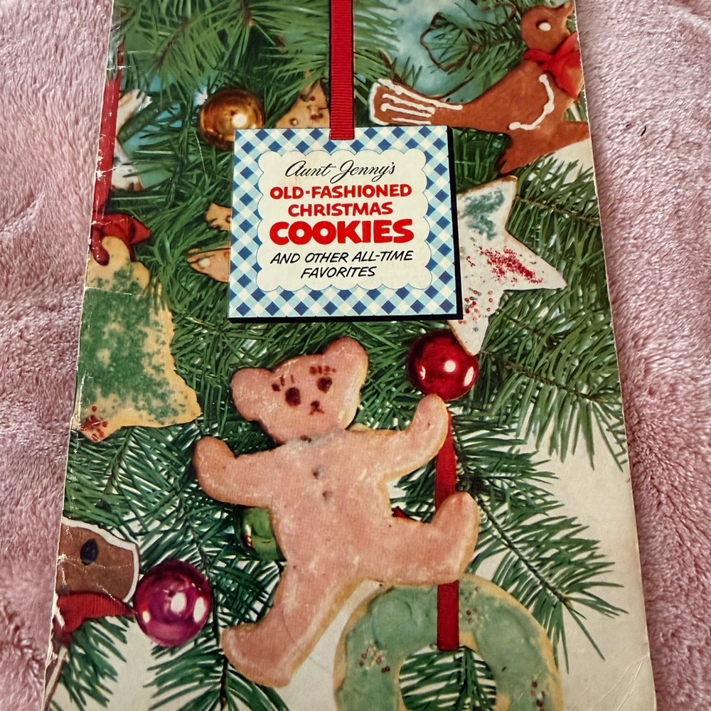 Vintage Cookbook Collection - Picture 3 of 13